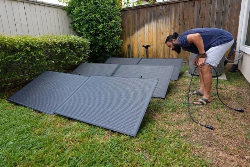 Balcony Solar Panels Set to Spread Across New England - Image 2