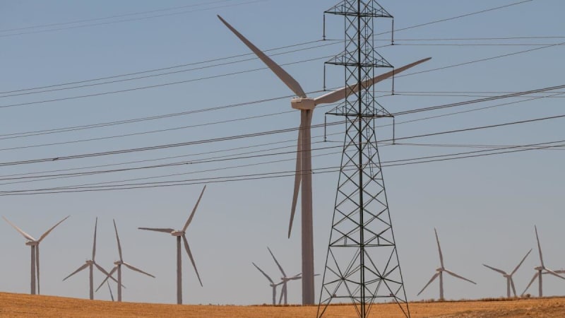 Clean Energy Stocks Soar 64% Despite Political Headwinds - Image 2