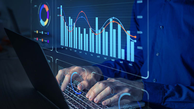 Canada's Unemployment Falls to 6.5% as Youth Return to School