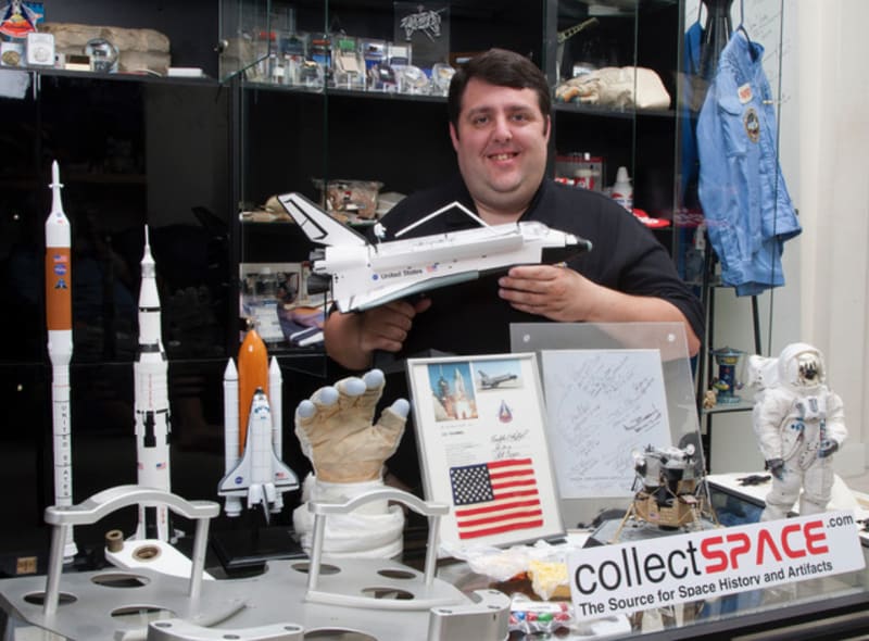 Artemis II Carries Wright Brothers Fabric to the Moon - Image 5