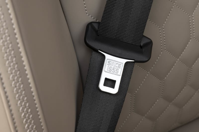 Volvo's Smart Seatbelt Adapts to Your Body in a Crash - Image 2