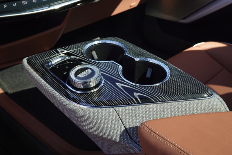 Luxury Cars Ditch Leather for Eco-Friendly Fabrics - Image 4
