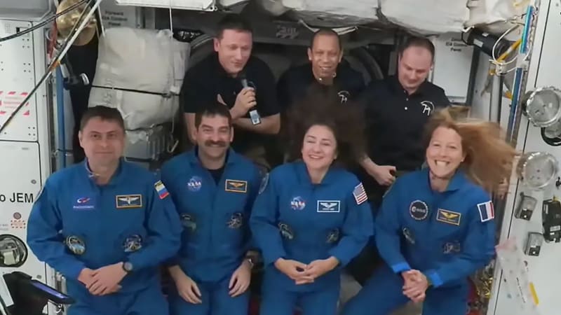 Space Station Back to Full Crew After NASA's Quick Work - Image 2