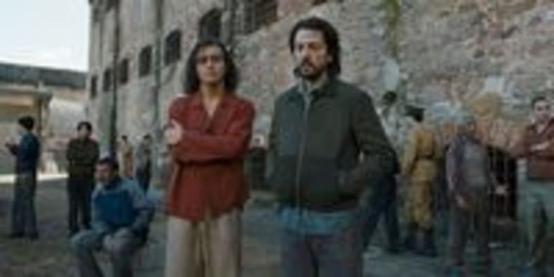 Jennifer Lopez Musical Celebrates Trans Identity on Screen - Image 4