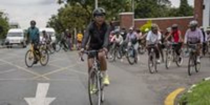 Johannesburg Women Learn to Cycle, Find Community on Wheels - Image 3
