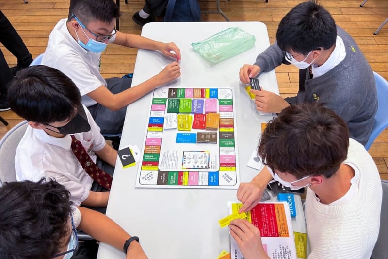 Hong Kong Charity Teaches Kids Finance Through Board Games - Image 2