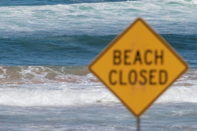 Teen Swims 4 Hours to Save Family Off Australian Coast - Image 2