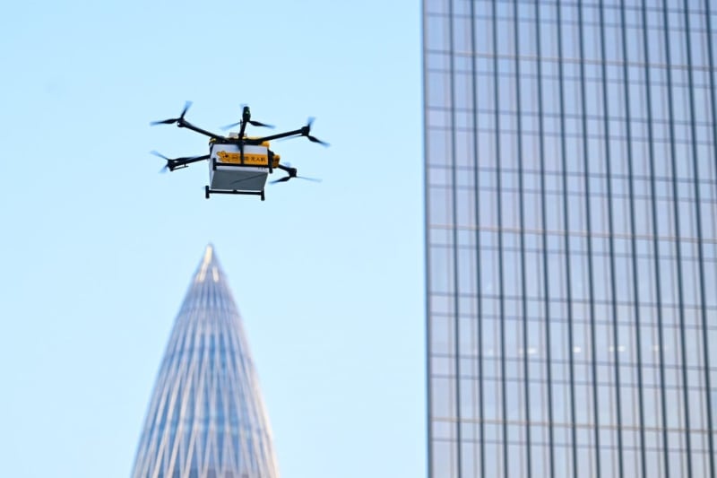 China Cuts Logistics Costs to Record Low With AI, Drones - Image 2