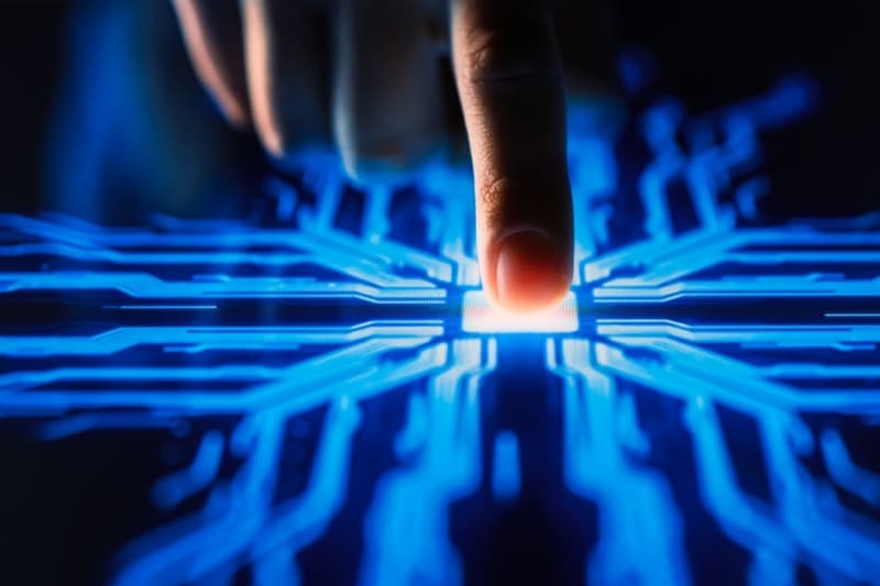 China Breakthrough: Quantum Network Spans 2,300 Miles - Image 2
