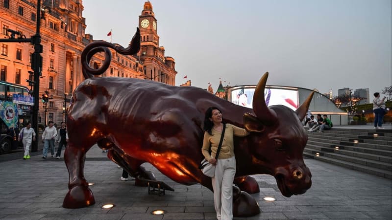 Global Investors Bet Big: Why China's Stock Market is Primed for Growth in 2026