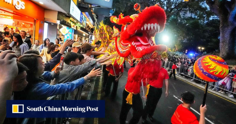 Thousands Pack Hong Kong for Year of the Horse Parade
