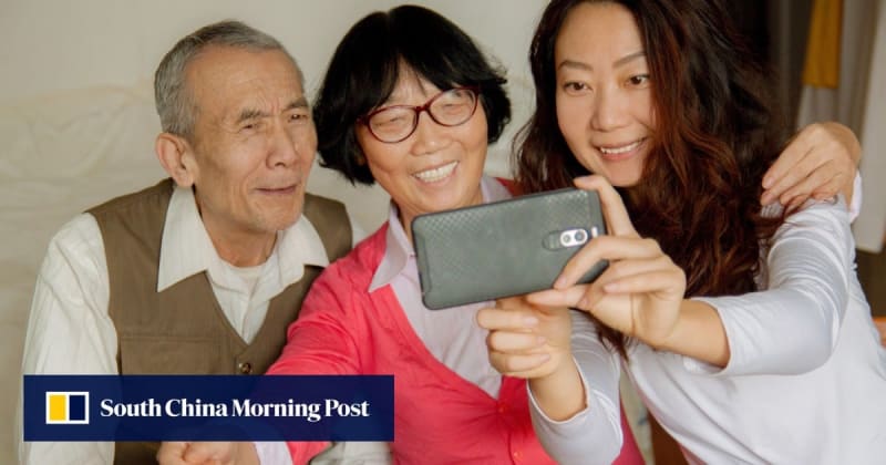 Young Chinese Teach Parents Selfies in 'Reparenting' Trend