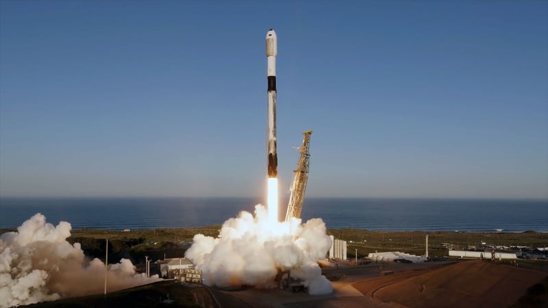SpaceX Booster Nears Record 32nd Flight, Lands Safely