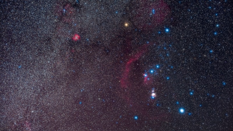 Orion's Belt Stars Shine 200,000 Times Brighter Than Our Sun - Image 2