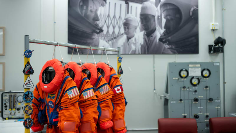 NASA Artemis 2 Moon Suits Ready for Historic Mission - Image 2