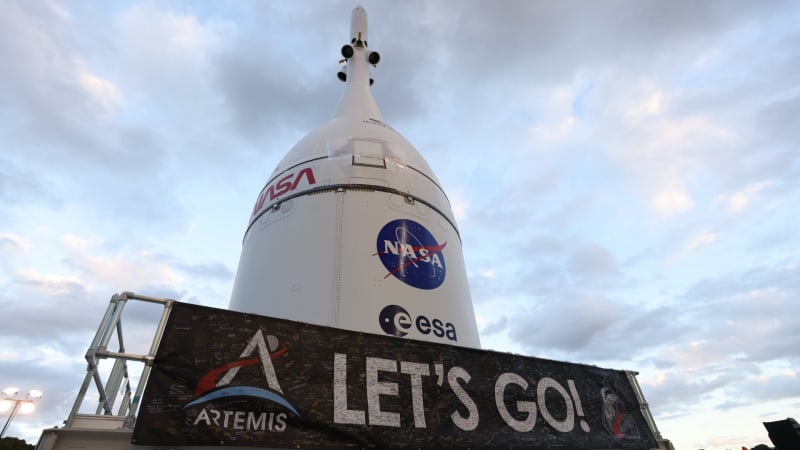 NASA's Artemis II Crew Returns Humanity to the Moon in 2026 - Image 2