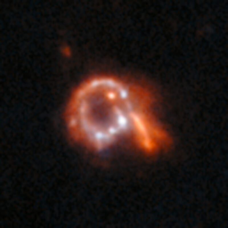 AI Finds 1,300 Cosmic Oddities in Hubble's 35-Year Archive - Image 3