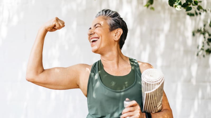 Seniors Build Muscle at 65+ With 5-Move Workout Plan - Image 2