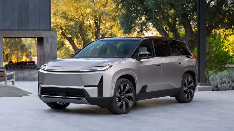 Toyota Builds 320-Mile Electric SUV in Kentucky