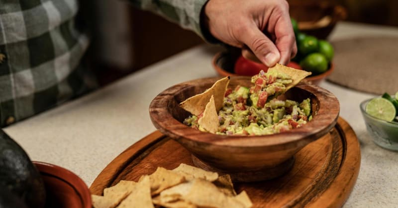 Activists Map 470+ Latino Businesses for Super Bowl Support