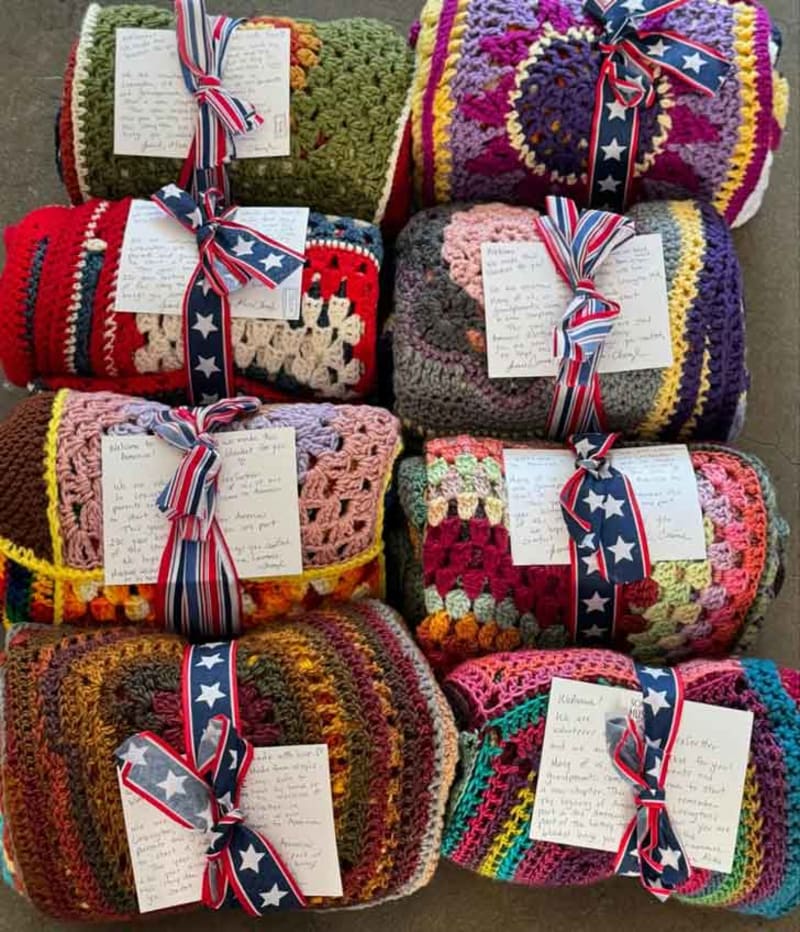 Knitters Create 8,000 Welcome Blankets for Refugees - Image 2
