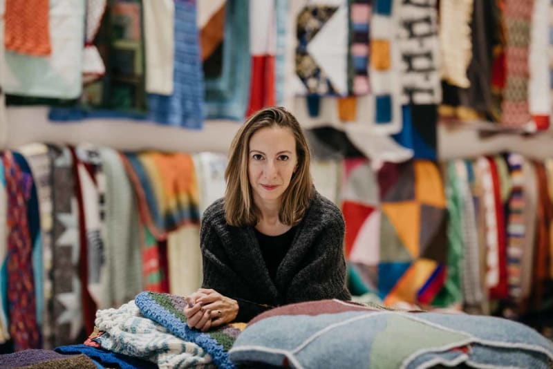 Knitters Create 8,000 Welcome Blankets for Refugees - Image 3