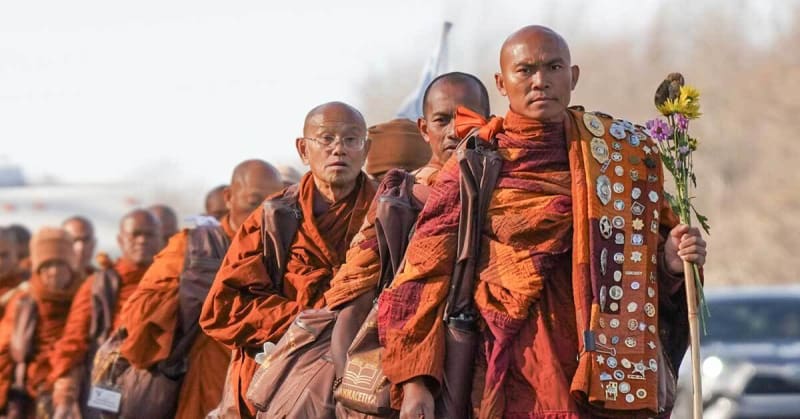 19 Monks Complete 2,300-Mile Peace Walk to Washington DC