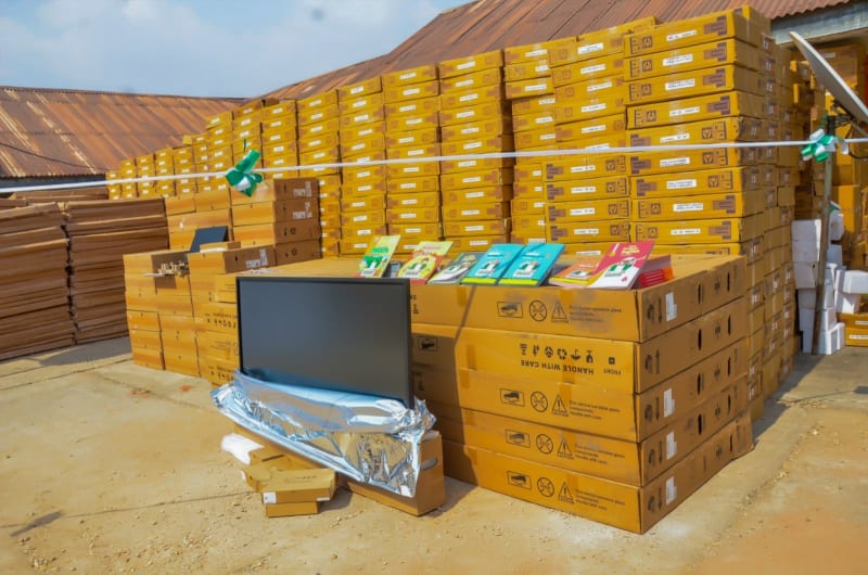 Nigeria Delivers Smart Boards, Books to Benue Schools - Image 2