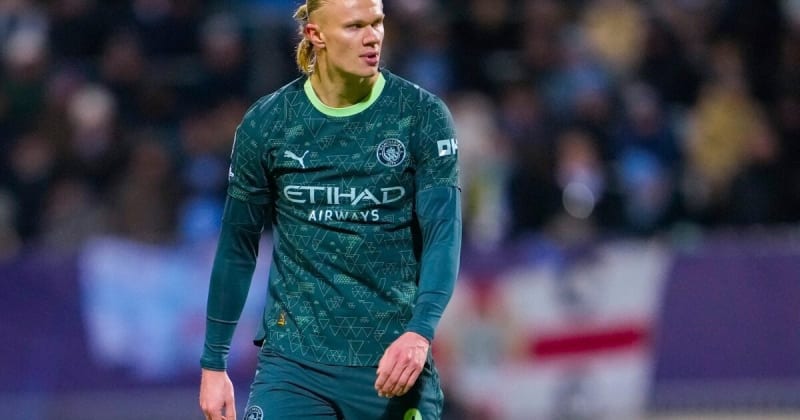 Man City Players Refund Fans After Arctic Circle Loss