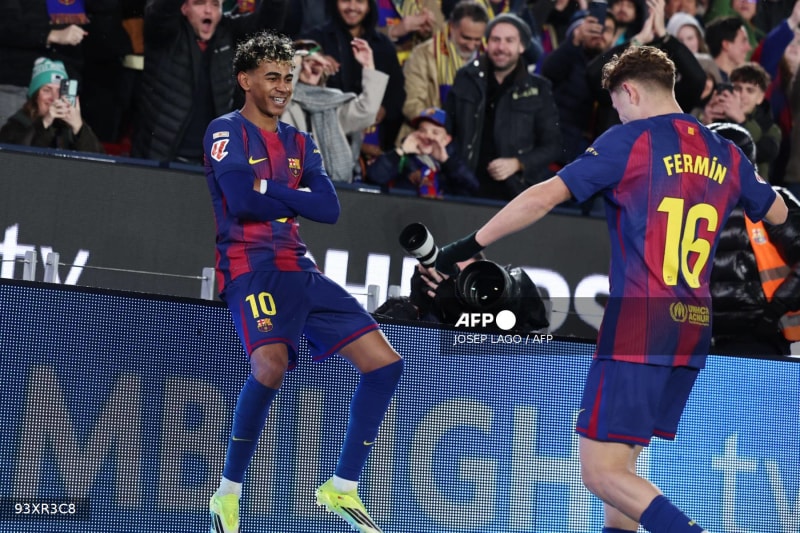 Yamal's Scissor Kick Caps Barcelona's 3-0 Win - Image 2