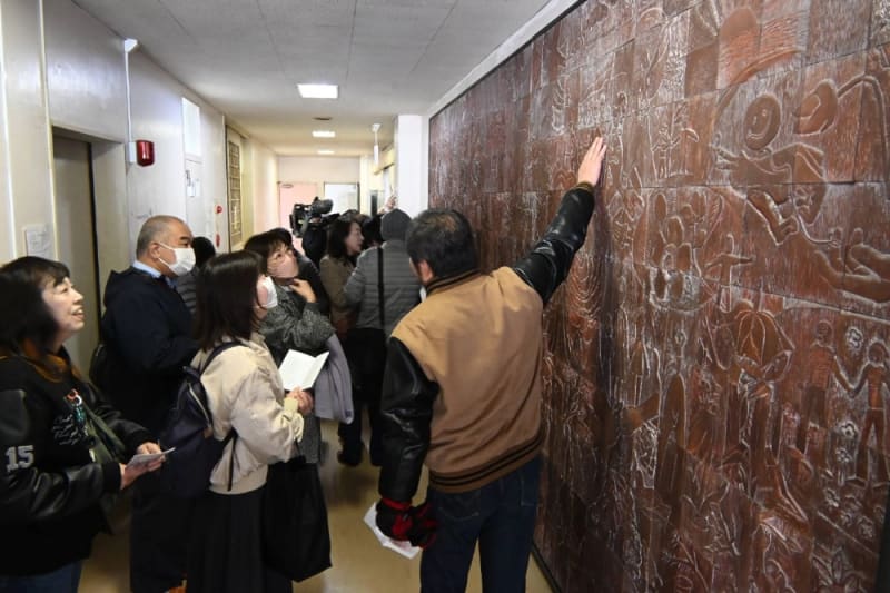 Students Rescue 50-Year-Old Peace Relief From Disposal - Image 2