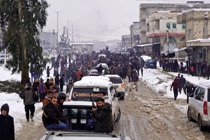 UN Aid Convoy Reaches 10,000 Displaced in Kobane, Syria - Image 2