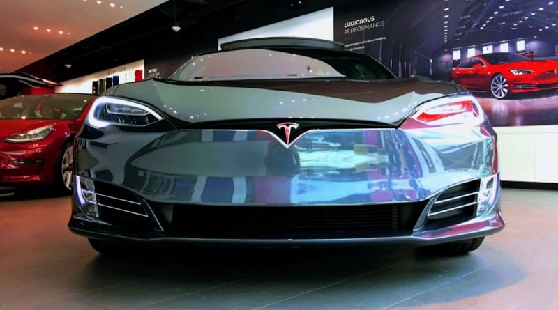 Tesla's US Sales Forecast Reveals Shifting Electric Vehicle Landscape in 2025