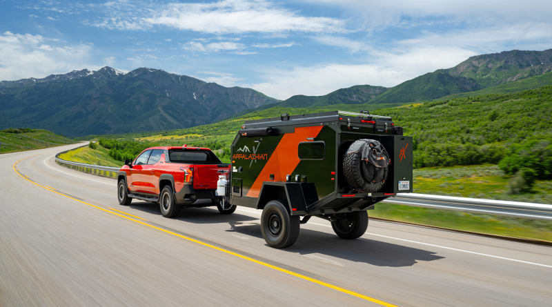 RV Makers Go Lightweight to Help Electric Trucks Tow Better