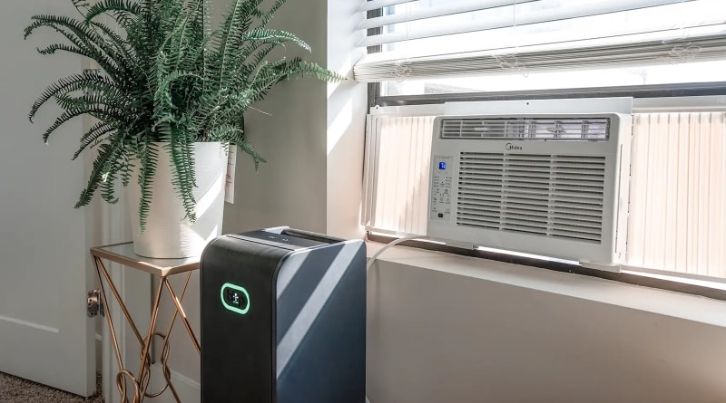Chicago Startup's $5 Battery Cuts Bills, Strengthens Grid