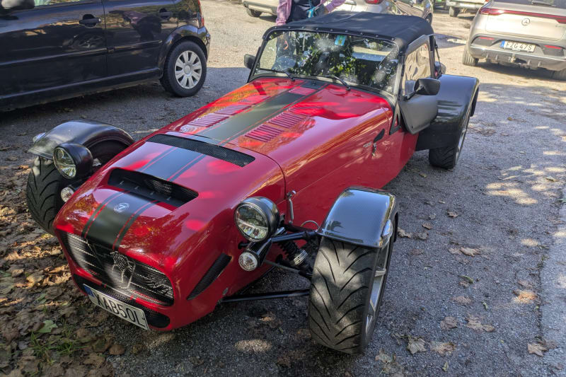 Caterham's Electric Sports Car Brings Pure Driving Joy Back - Image 4