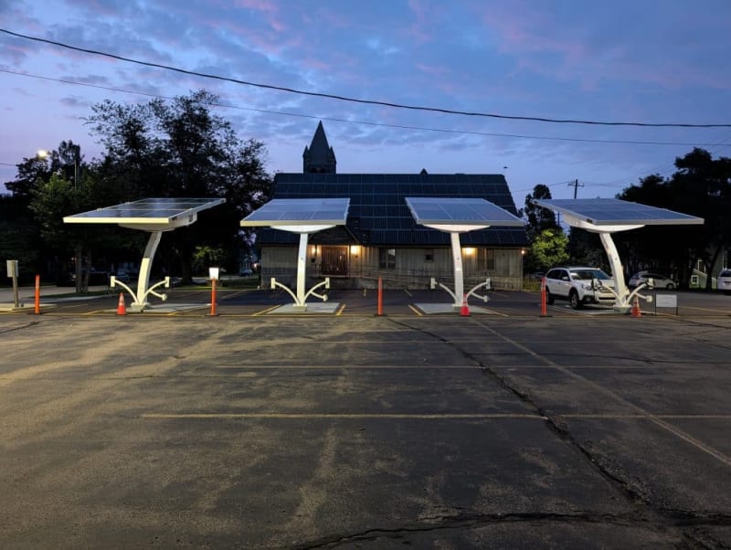 Michigan Venue Opens Free Solar EV Chargers for All - Image 2
