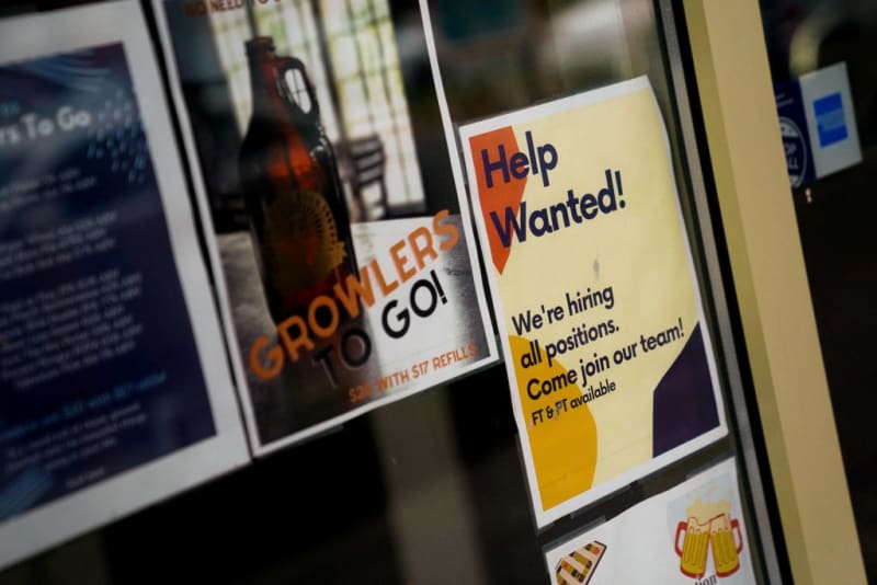 Unemployment Claims Drop, Signaling Resilient Job Market Despite Economic Challenges
