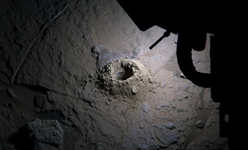 NASA's Curiosity Rover Lights Up Mars After Dark - Image 2