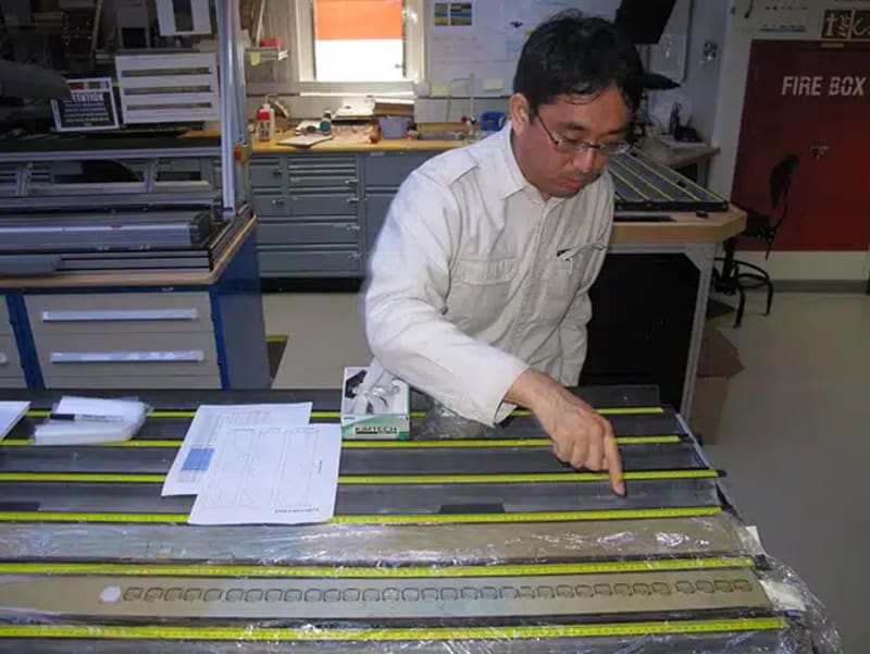 Ancient Magnetic Flip Lasted 70,000 Years, Scientists Find - Image 4