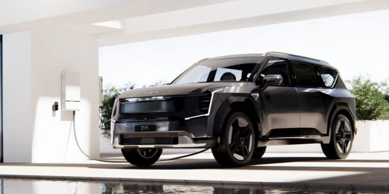 Every GM Electric Vehicle Now Powers Your Home During Outages - Image 5