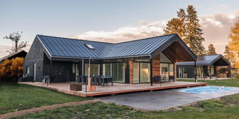 Solar Roofs That Look Like Regular Roofs Come to the US - Image 4