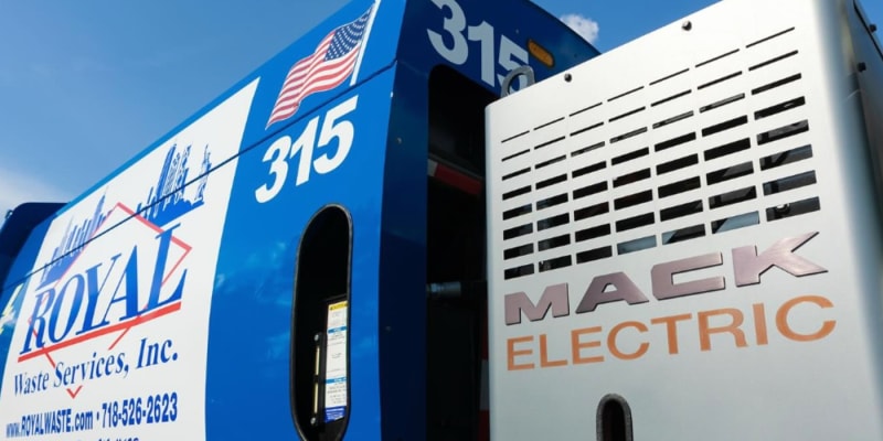 Bronx Gets Cleaner Air with New Electric Garbage Trucks - Image 2