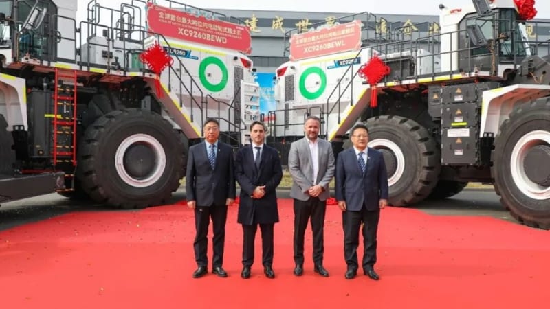World's Largest Electric Loader Heads to Australian Mine - Image 3