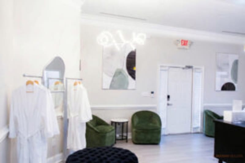 Mobile Healthcare Firm Awards $12K in Family Scholarships