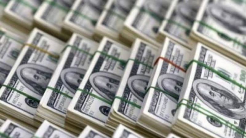 Argentina Buys $26B in Dollars After Currency Controls Ease