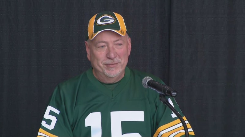 Cancer Survivor Joins Packers FAN Hall of Fame