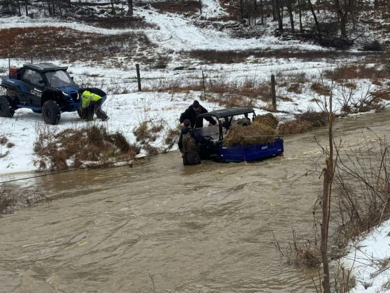Kentucky Crews Rescue Two from Freezing Flash-Flooded Creek - Image 3