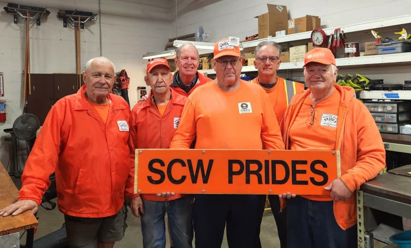 Sun City West Volunteers Beautify Community in 90 Minutes