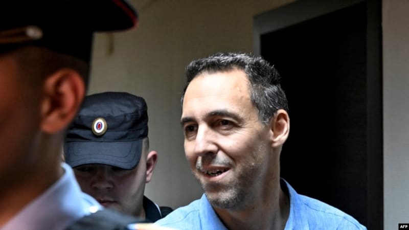 France and Russia Reunite Families: Laurent Vinatier Returns Home in Diplomatic Win - Image 2